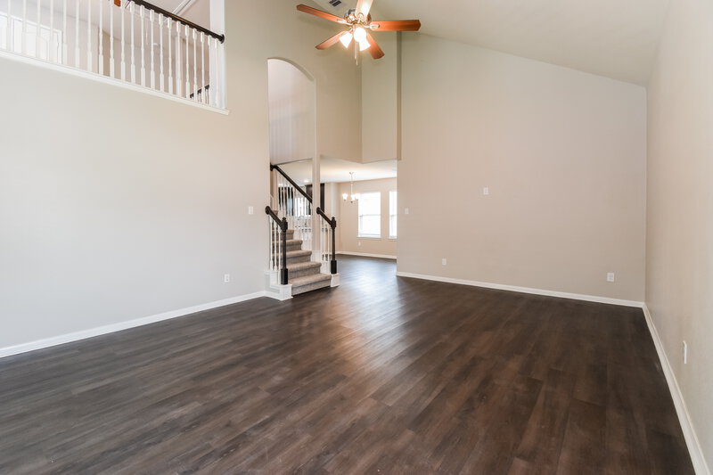 2,075/Mo, 5135 Lagoon Ct Bacliff, TX 77518 Living Room View 2