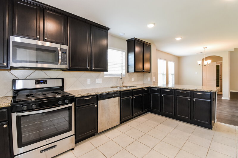 2,075/Mo, 5135 Lagoon Ct Bacliff, TX 77518 Kitchen View 2
