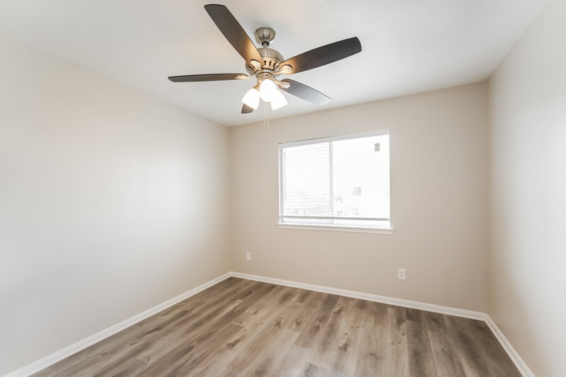 1,965/Mo, 14011 Maximos Dr Houston, TX 77083 Bedroom View