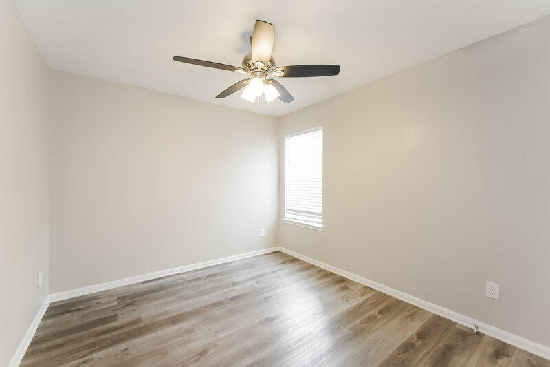 1,965/Mo, 14011 Maximos Dr Houston, TX 77083 Bedroom View 2