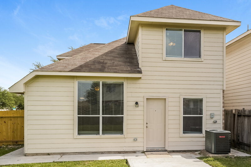 1,965/Mo, 14011 Maximos Dr Houston, TX 77083 Rear View