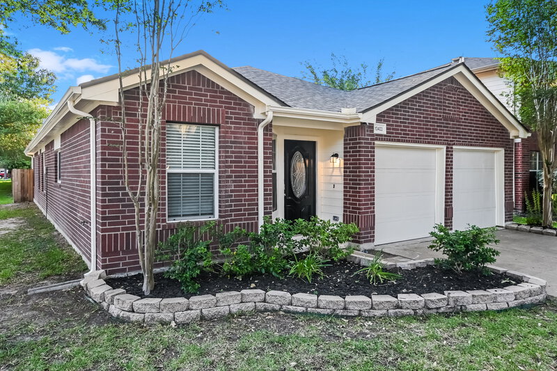 2,425/Mo, 10403 Falling River Dr Houston, TX 77095 Front View
