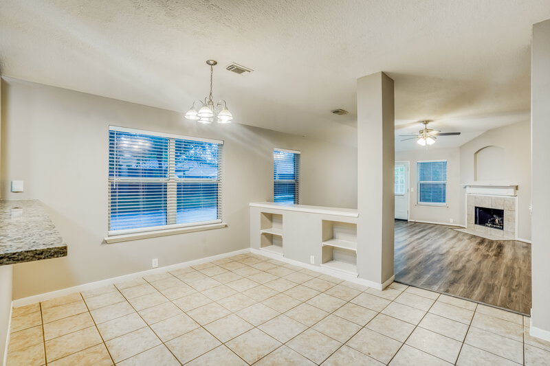 2,355/Mo, 10403 Falling River Dr Houston, TX 77095 Dining Room View