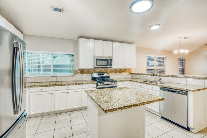 2,355/Mo, 10403 Falling River Dr Houston, TX 77095 Kitchen View