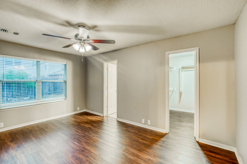 2,355/Mo, 10403 Falling River Dr Houston, TX 77095 Main Bedroom View