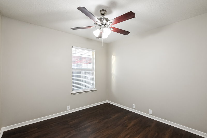 2,425/Mo, 10403 Falling River Dr Houston, TX 77095 Bedroom View