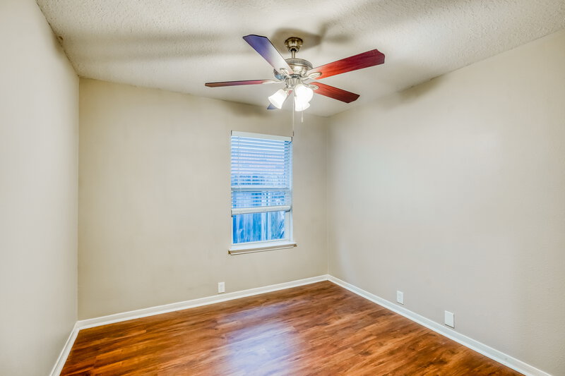 2,355/Mo, 10403 Falling River Dr Houston, TX 77095 Bedroom View 2