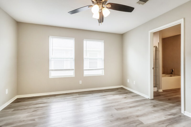 1,860/Mo, 17819 Yellow Birch Trl Humble, TX 77346 Bedroom View