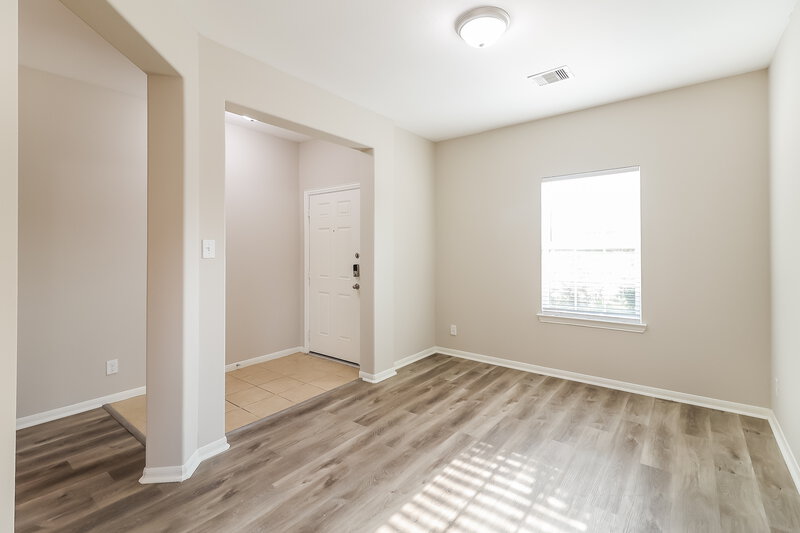 1,660/Mo, 2211 Moss Bluff Ln Rosenberg, TX 77471 Living Room View