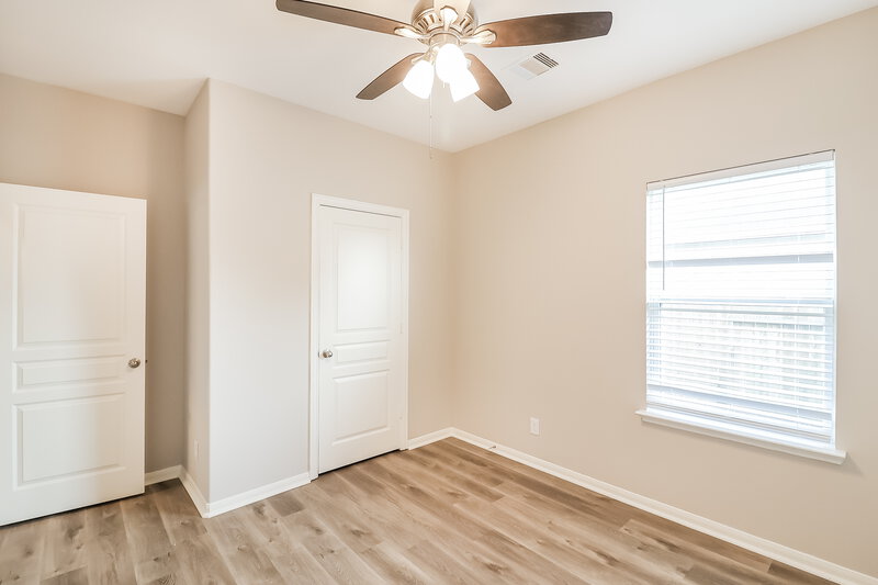 1,660/Mo, 2211 Moss Bluff Ln Rosenberg, TX 77471 Bedroom View