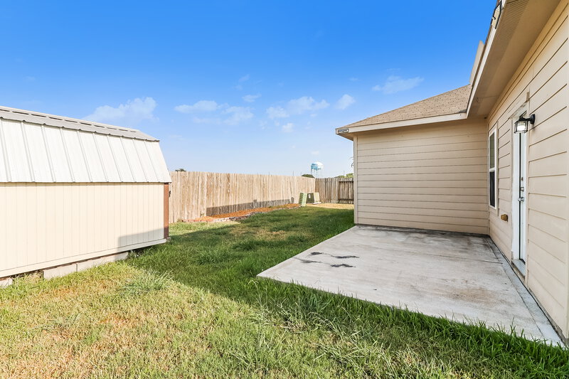 1,660/Mo, 2211 Moss Bluff Ln Rosenberg, TX 77471 Rear View