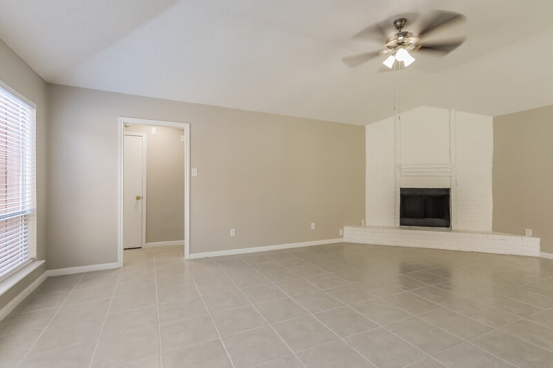 1,760/Mo, 16919 Amidon Dr Spring, TX 77379 Living Room View