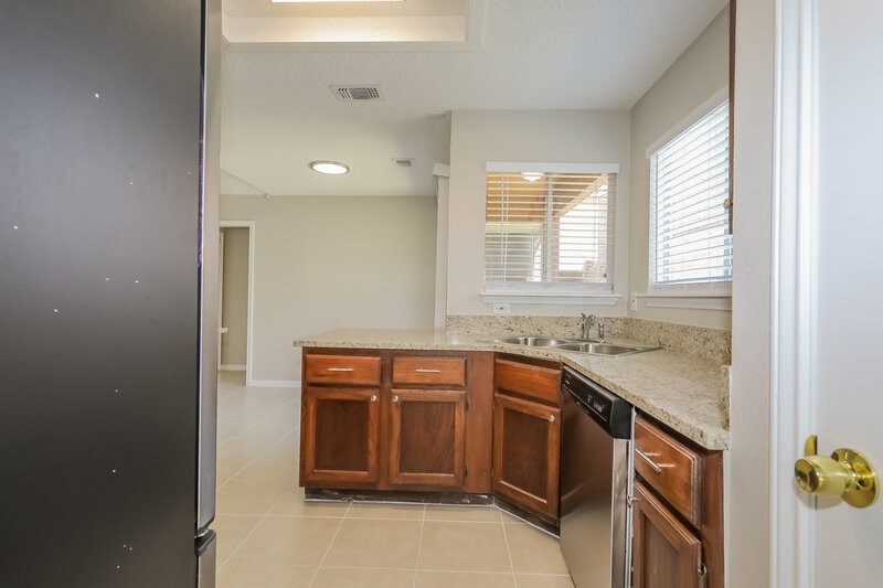 1,760/Mo, 16919 Amidon Dr Spring, TX 77379 Kitchen View