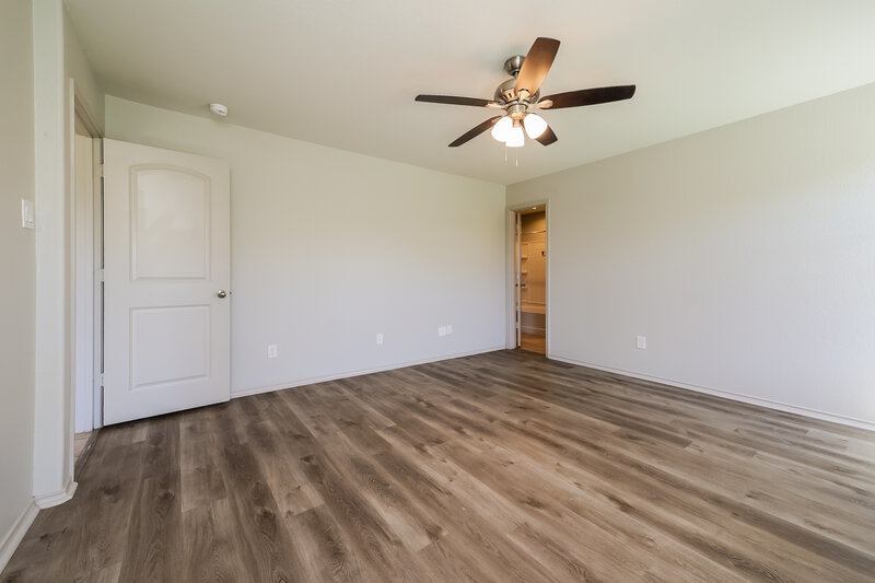 2,315/Mo, 2602 Ski Lodge Dr Spring, TX 77373 Main Bedroom View 2