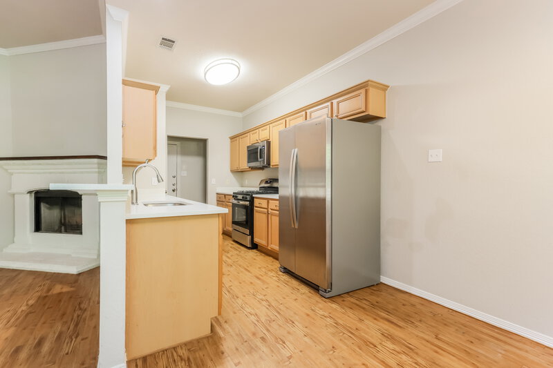 1,850/Mo, 288 Mesa Vw Montgomery, TX 77316 Kitchen View