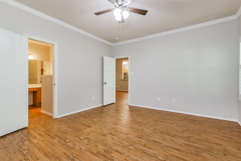 1,850/Mo, 288 Mesa Vw Montgomery, TX 77316 Main Bedroom View 2