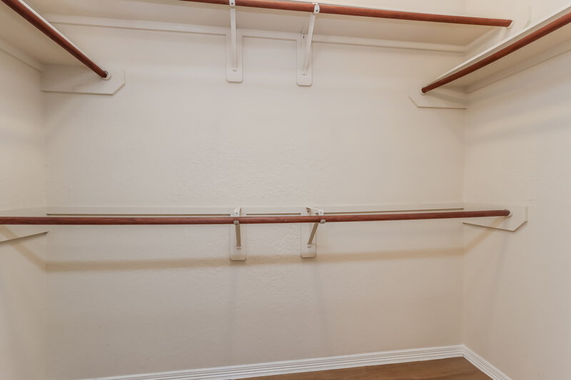 1,850/Mo, 288 Mesa Vw Montgomery, TX 77316 Walk In Closet View
