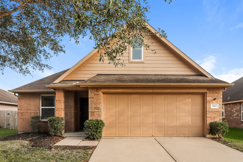 2,135/Mo, 911 Blair Field Ln Fresno, TX 77545 External View