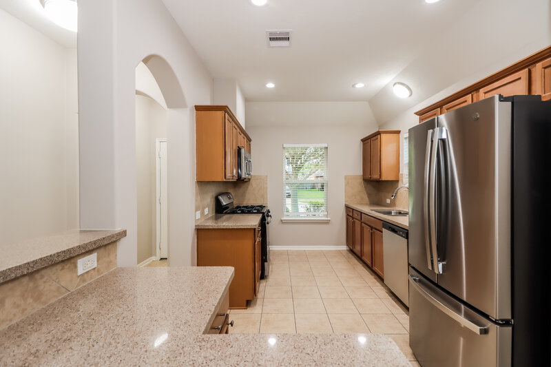 2,135/Mo, 911 Blair Field Ln Fresno, TX 77545 Kitchen View