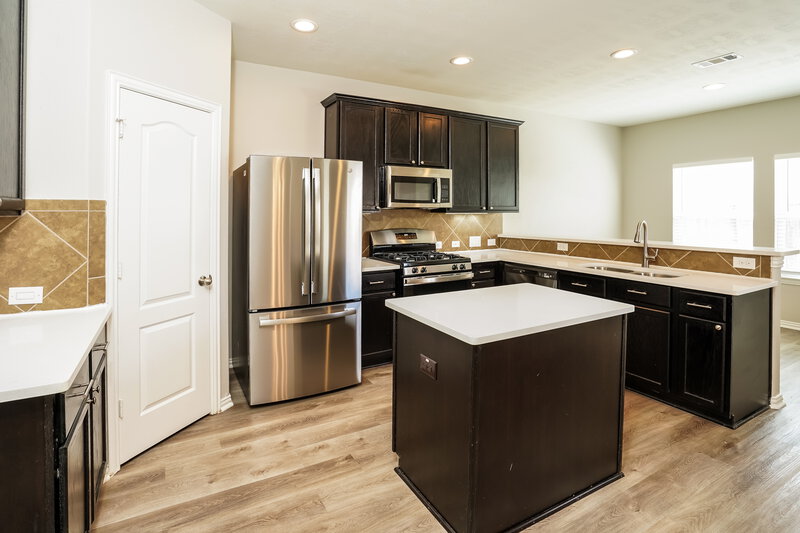 2,280/Mo, 5109 Caldera Ct Houston, TX 77066 Kitchen View
