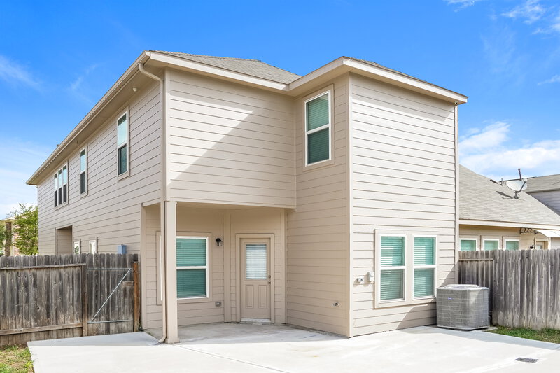 2,280/Mo, 5109 Caldera Ct Houston, TX 77066 Rear View