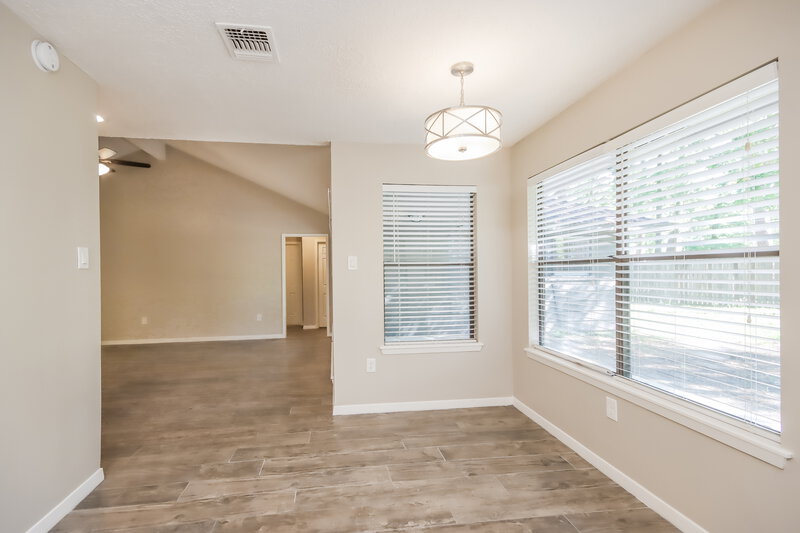 1,785/Mo, 16210 S Helm Ct Crosby, TX 77532 Breakfast Nook View