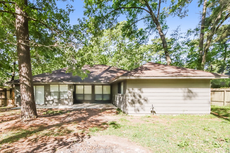 1,785/Mo, 16210 S Helm Ct Crosby, TX 77532 Rear View