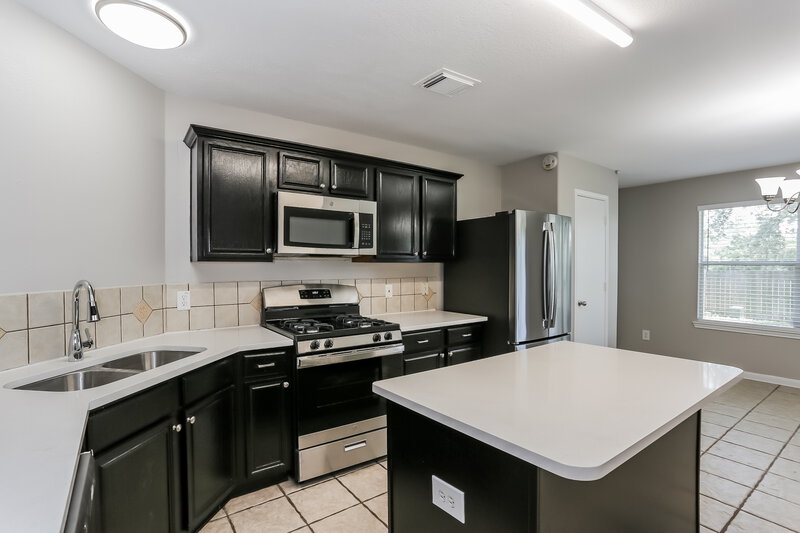 2,335/Mo, 16114 Callan Ln Houston, TX 77049 Kitchen View
