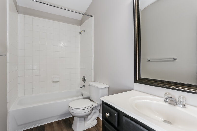 2,335/Mo, 16114 Callan Ln Houston, TX 77049 Bathroom View