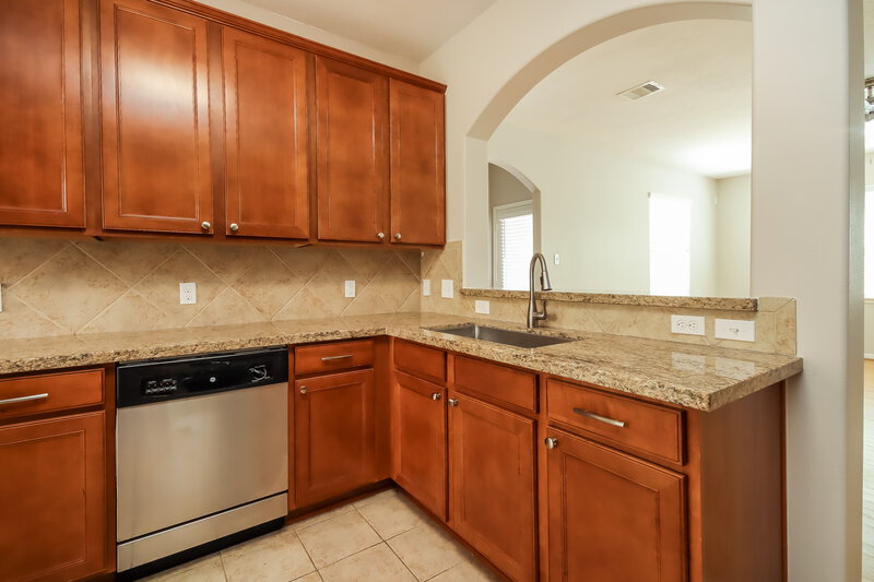 2,985/Mo, 12011 Summer Range Dr Humble, TX 77346 Kitchen View