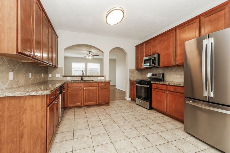 2,190/Mo, 12011 Summer Range Dr Humble, TX 77346 Kitchen View