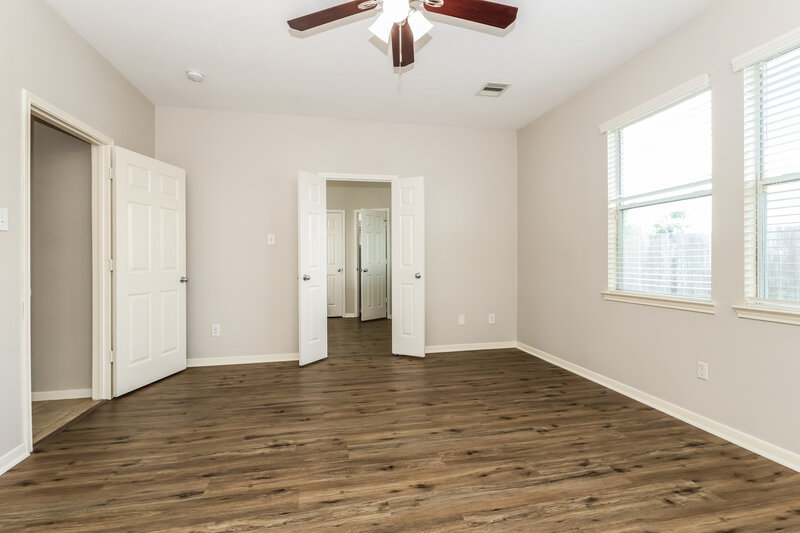 2,190/Mo, 12011 Summer Range Dr Humble, TX 77346 Main Bedroom View 2