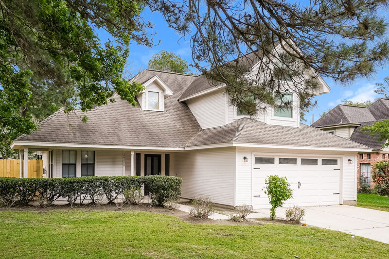 2,240/Mo, 24714 Gilbough Dr Tomball, TX 77375 Front View