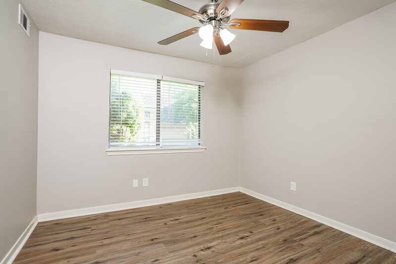 2,240/Mo, 24714 Gilbough Dr Tomball, TX 77375 Bedroom View