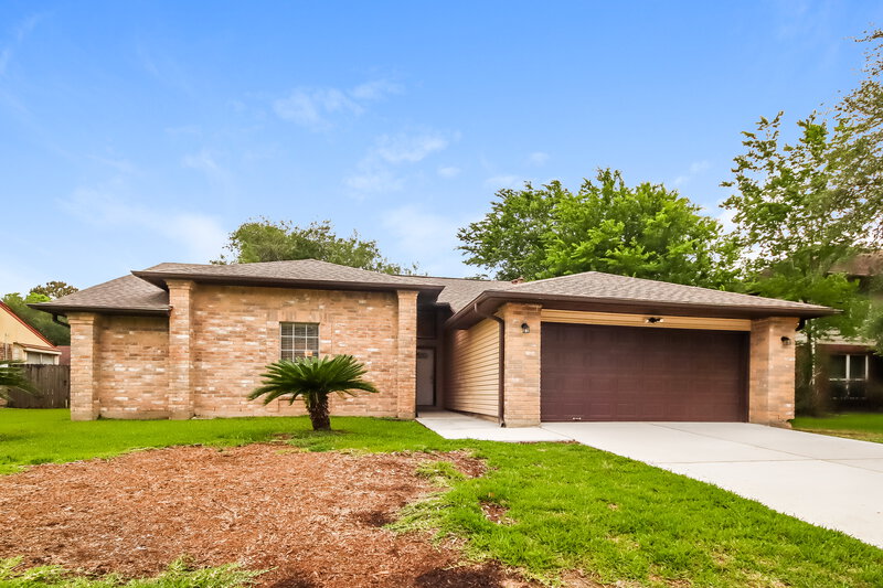 2,105/Mo, 7322 Maczali Dr Missouri City, TX 77489 External View