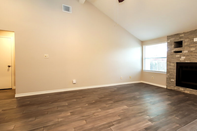2,105/Mo, 7322 Maczali Dr Missouri City, TX 77489 Living Room View 2