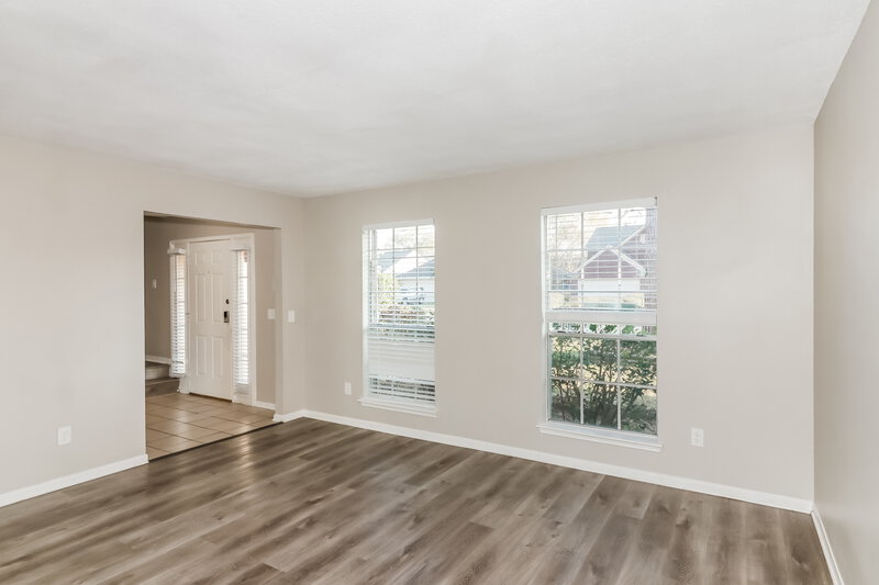 2,235/Mo, 18162 Holly Green Dr Houston, TX 77084 Living Room View