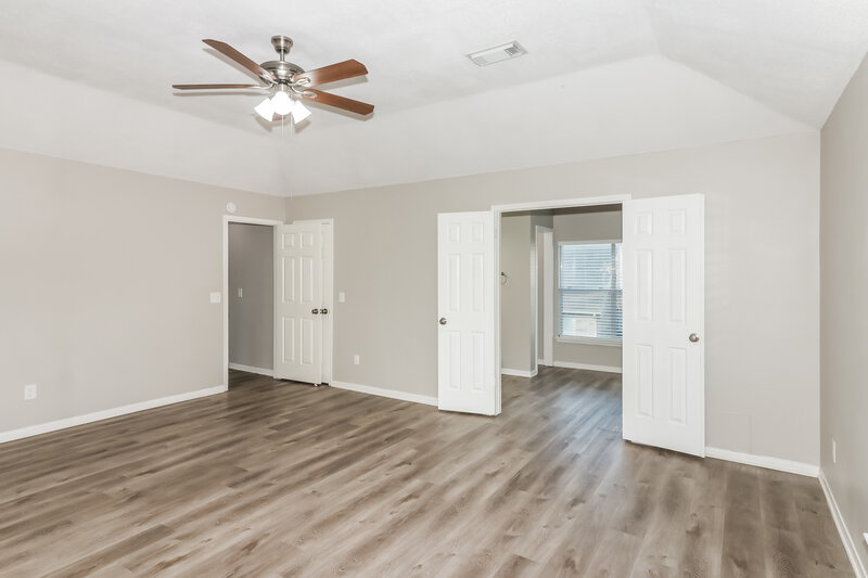 2,235/Mo, 18162 Holly Green Dr Houston, TX 77084 Main Bedroom View 2