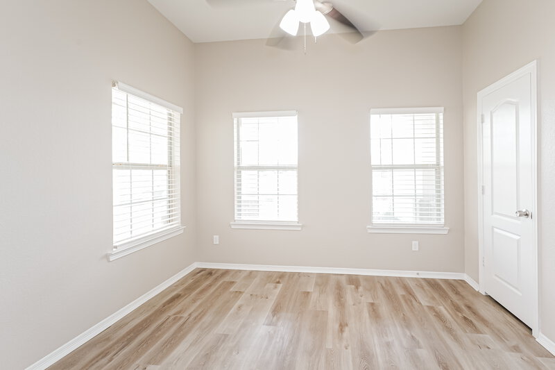 2,065/Mo, 1099 Shadow Glenn Dr Conroe, TX 77301 Bedroom View