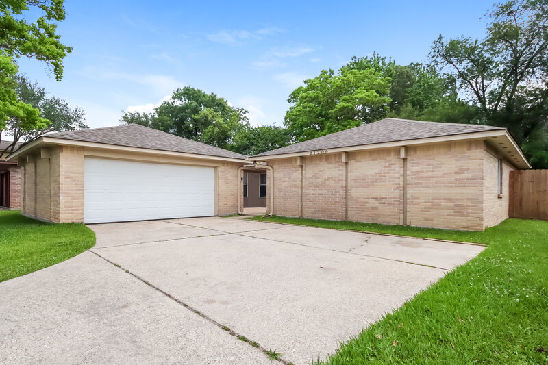 1,960/Mo, 21206 Waymare Ln Spring, TX 77388 External View