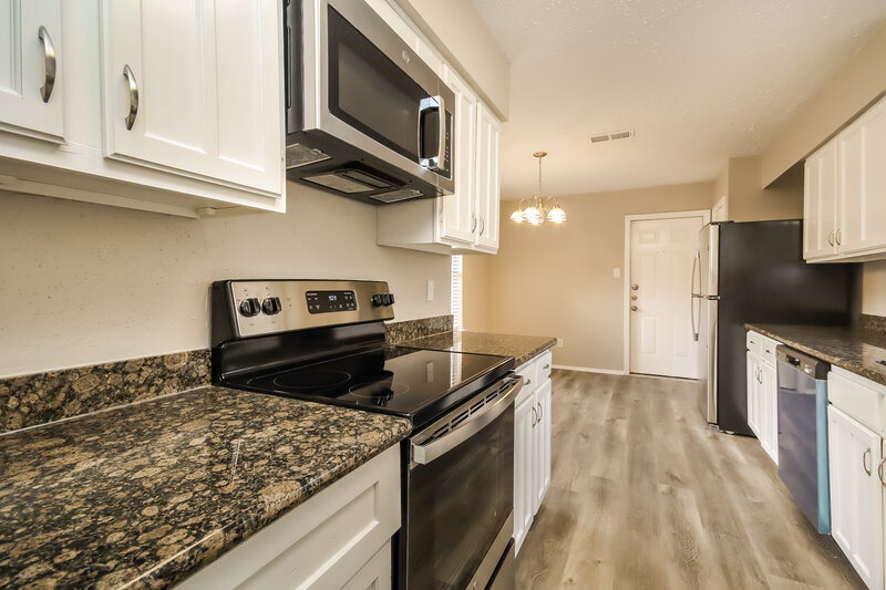 1,960/Mo, 21206 Waymare Ln Spring, TX 77388 Kitchen View