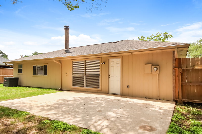 1,960/Mo, 21206 Waymare Ln Spring, TX 77388 Rear View