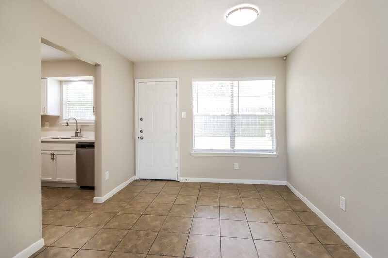 1,760/Mo, 8514 Forest Point Dr Humble, TX 77338 Dining Room View