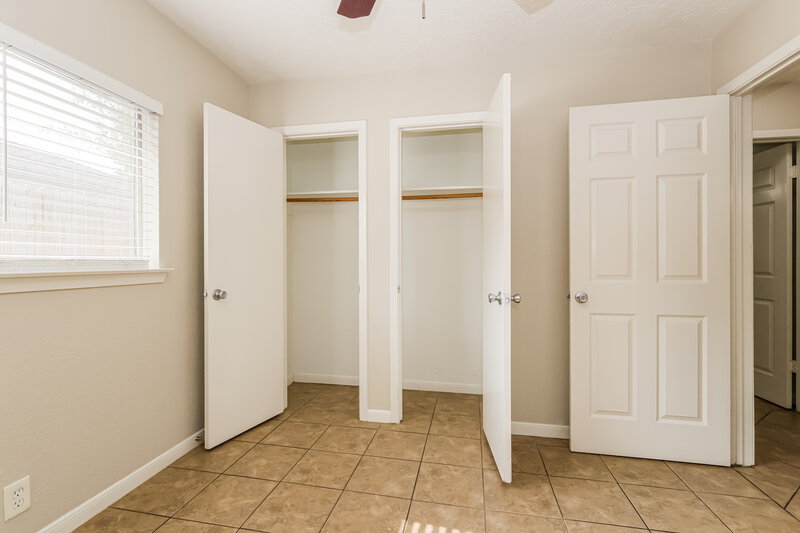 1,750/Mo, 8514 Forest Point Dr Humble, TX 77338 Bedroom View