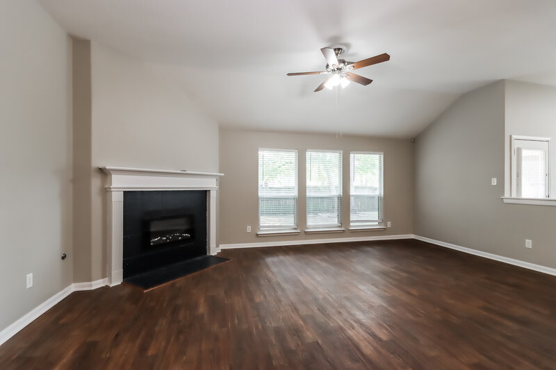 2,285/Mo, 727 Neap Ct Crosby, TX 77532 Living Room View