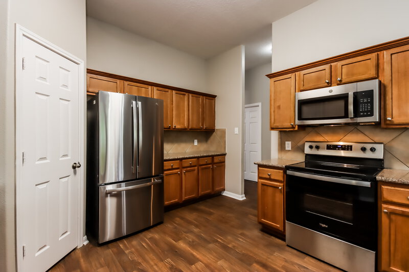 2,285/Mo, 727 Neap Ct Crosby, TX 77532 Kitchen View 2