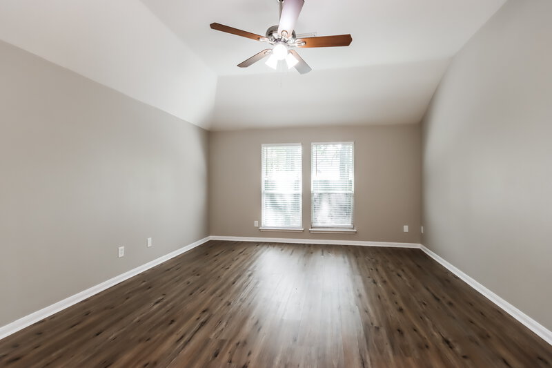 2,285/Mo, 727 Neap Ct Crosby, TX 77532 Main Bedroom View