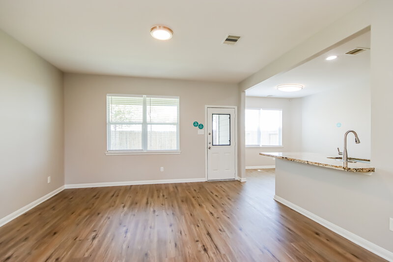 1,900/Mo, 10855 S Lake Mist Ln Willis, TX 77318 Dining Room View