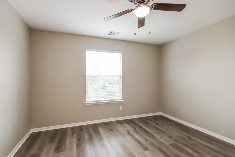 2,400/Mo, 9526 Bending Willow Ln Houston, TX 77064 Bedroom View 4