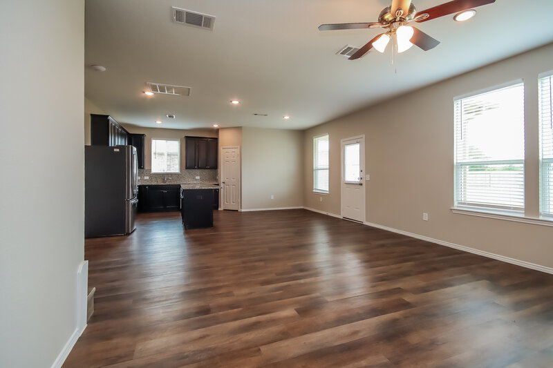 2,200/Mo, 5907 Palomaville Ct Katy, TX 77493 Living Room View 2